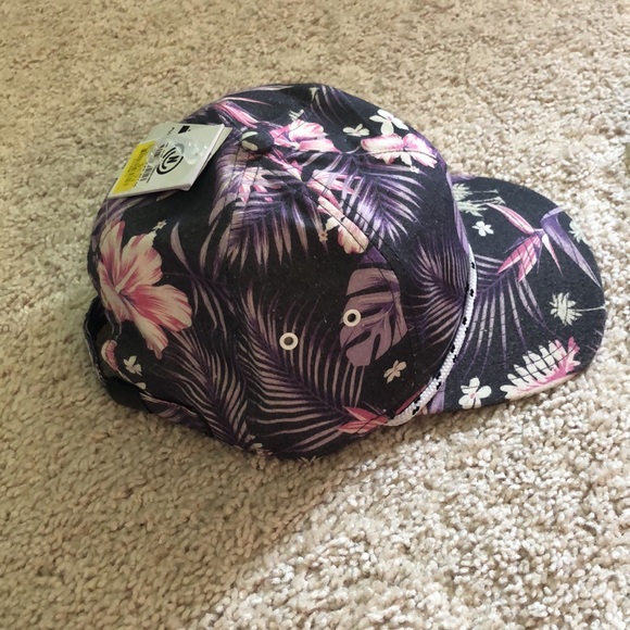 NWT 2 Hats - Picture 3 of 5